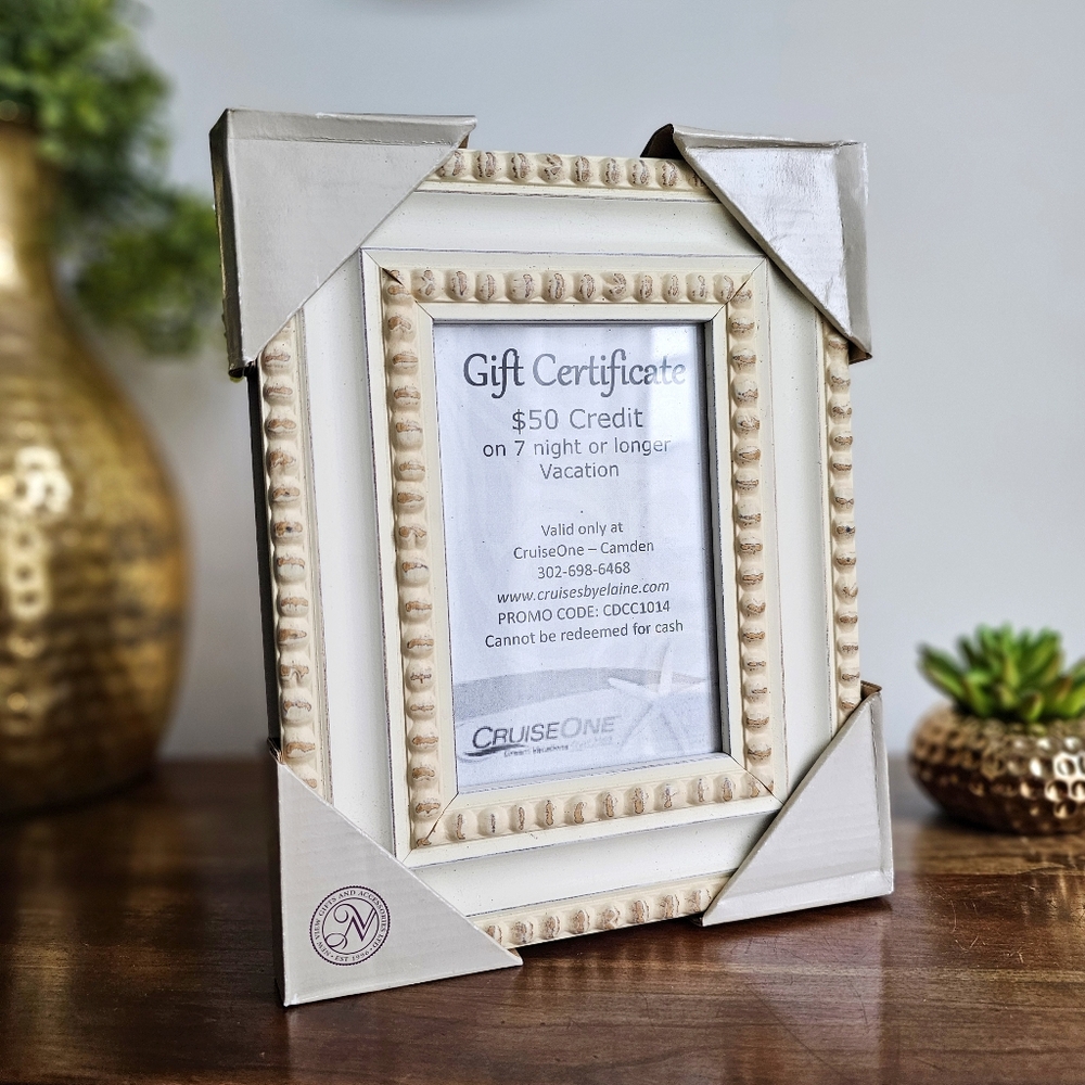 NWT 2014 New View Gifts And Accessories Cream Beaded Hobnail Photo Decor Frame